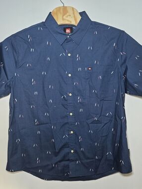Quiksilver Men's Blue Patterned Button Up Shirt